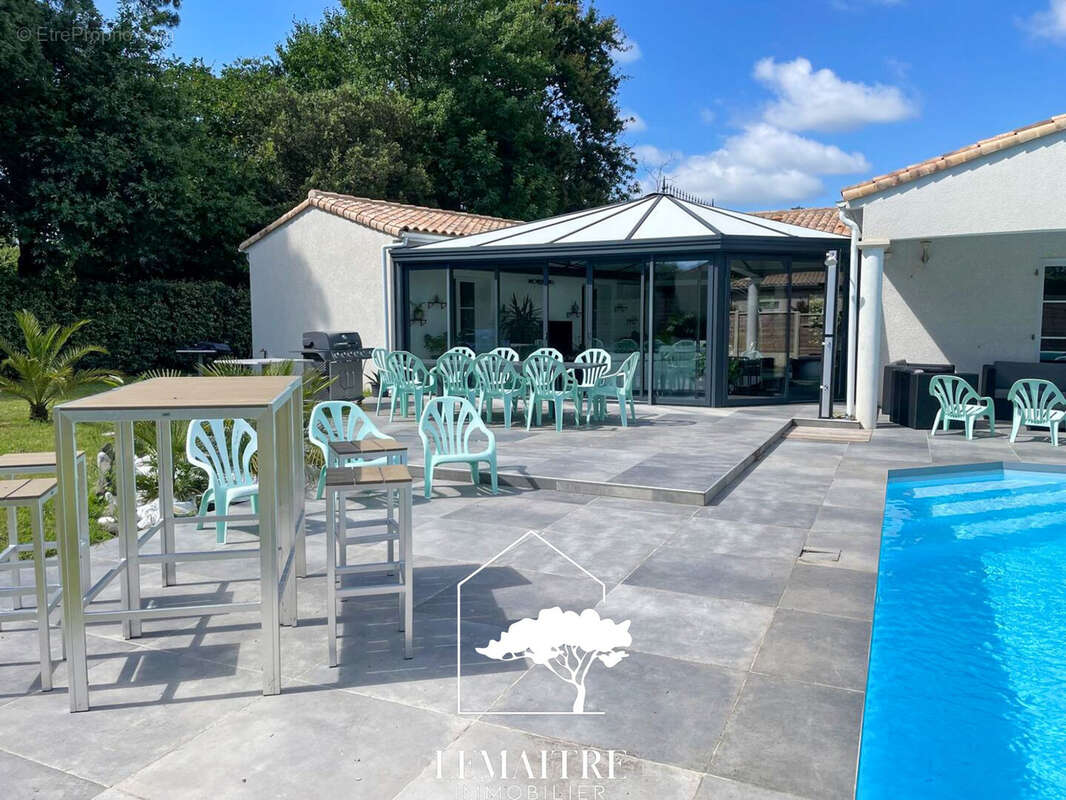 Maison à LES MATHES