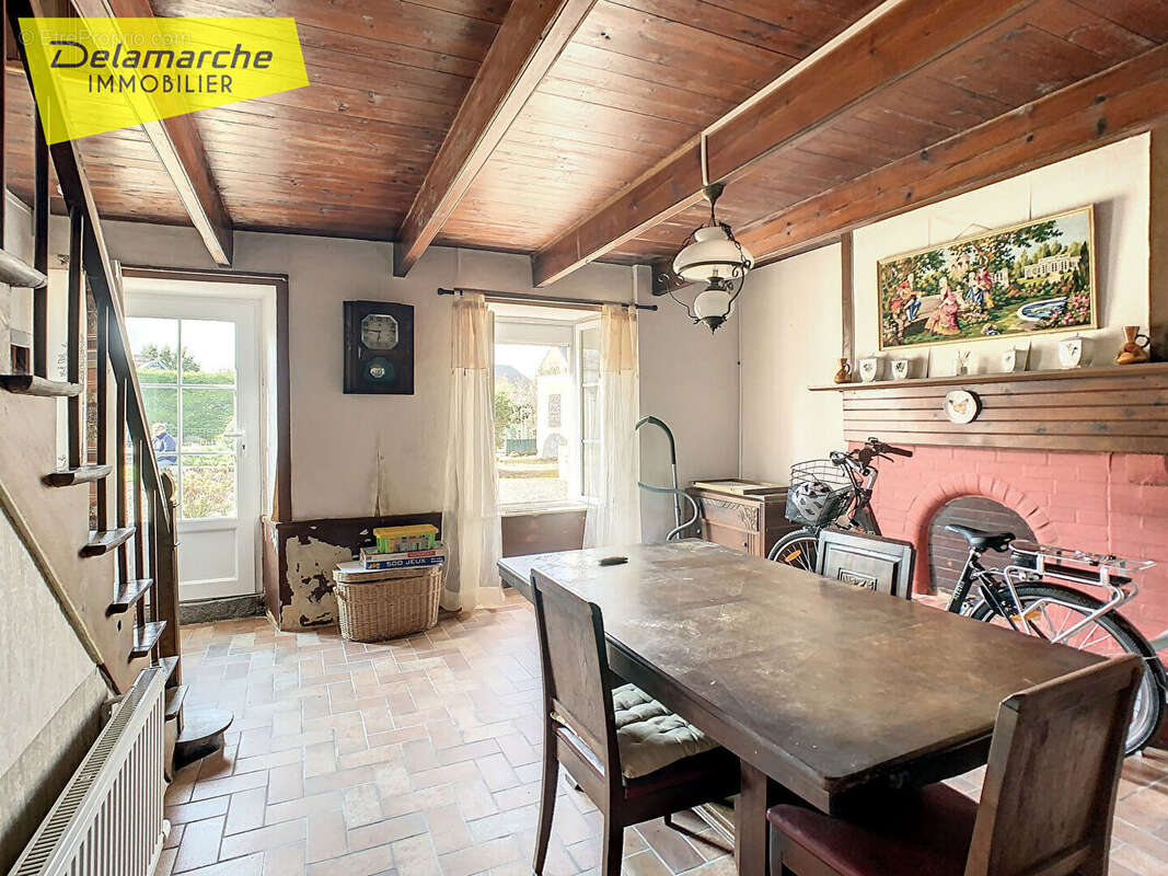 Maison à BRICQUEVILLE-SUR-MER