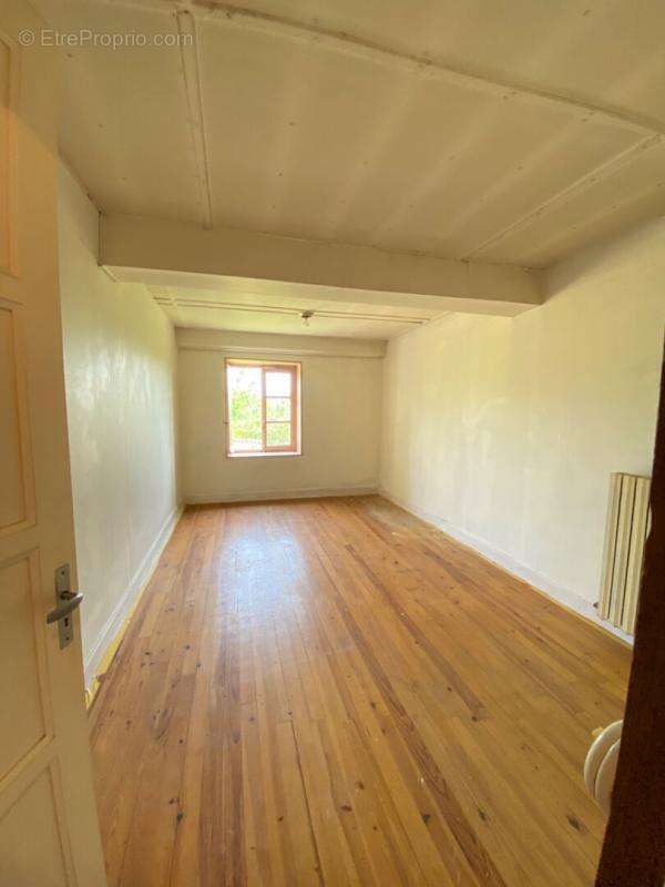 Maison à POLLIONNAY