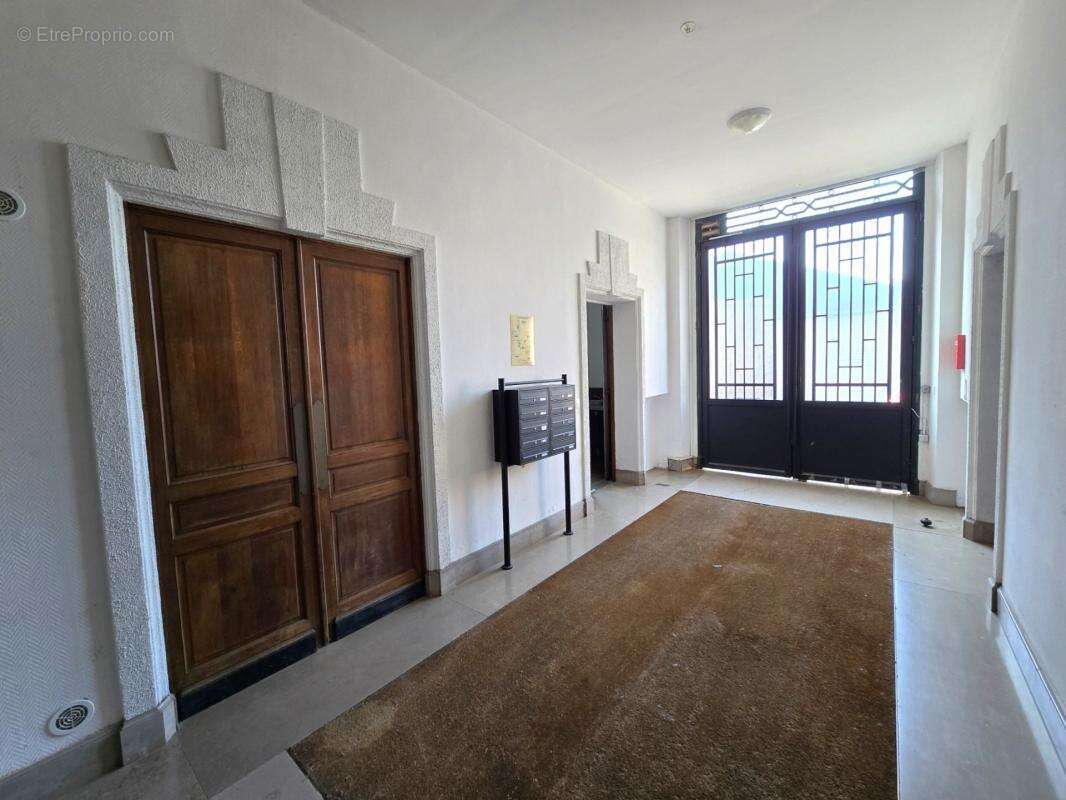 59 - Vente immeuble FOURMIES - 11 logements 2 salles 1500 m² - Terrain 1302 m² - photo 8