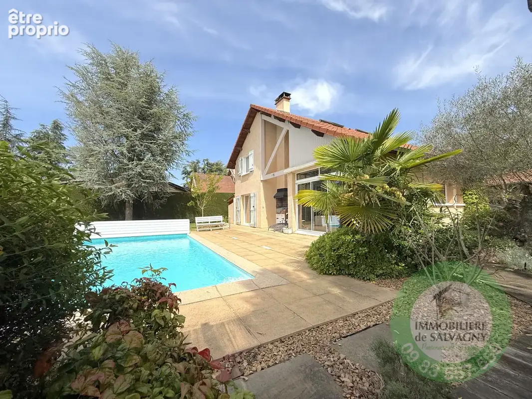A vendre villa familiale en excellent état avec piscine chauffée - photo 3