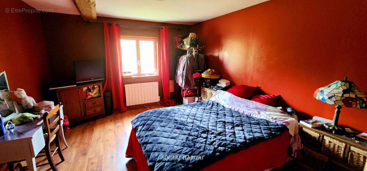 Maison à LA BAZOCHE-GOUET