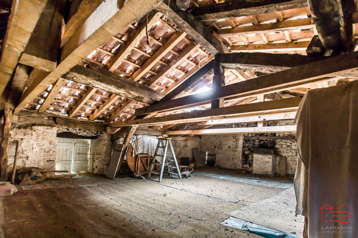 Maison à LAROQUE-TIMBAUT