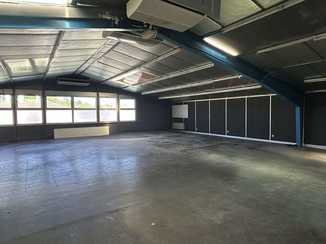 Commerce à LA GAUBRETIERE