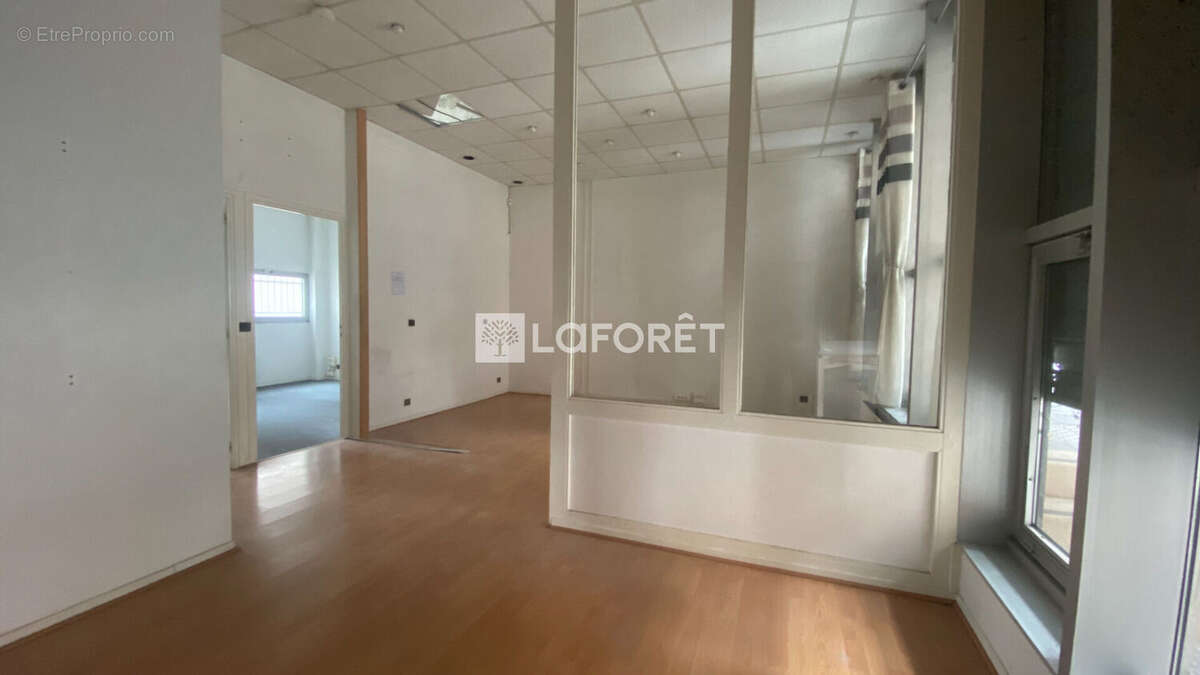 Commerce à VILLENEUVE-D'ASCQ