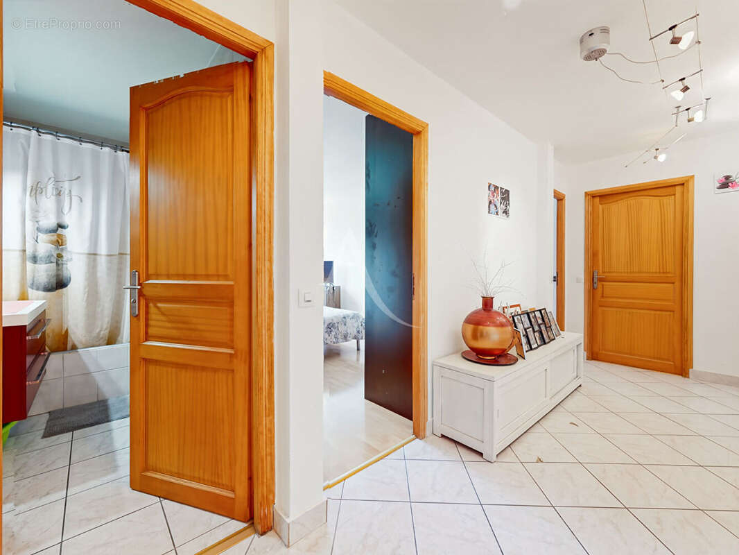 Appartement à VETRAZ-MONTHOUX
