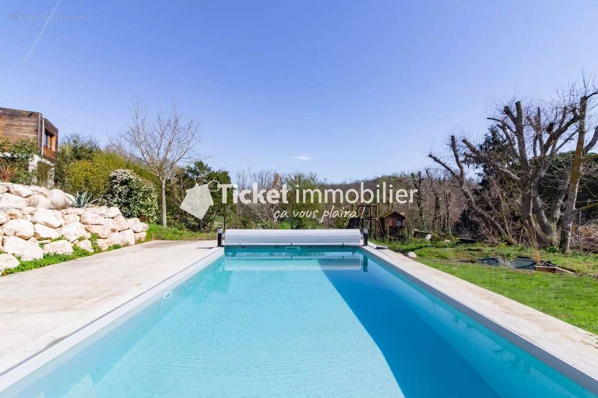 Maison à CORNEBARRIEU