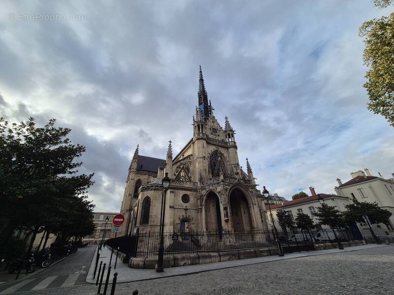 Appartement à PARIS-18E
