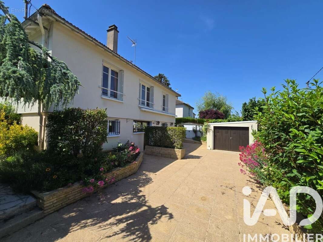 Maison 109 m² à Auxerre  - photo 2