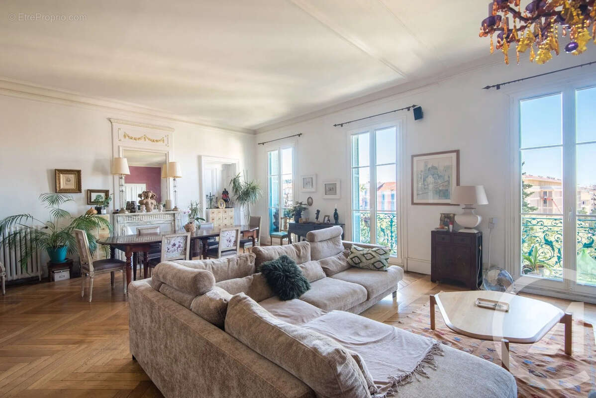 Appartement à NICE