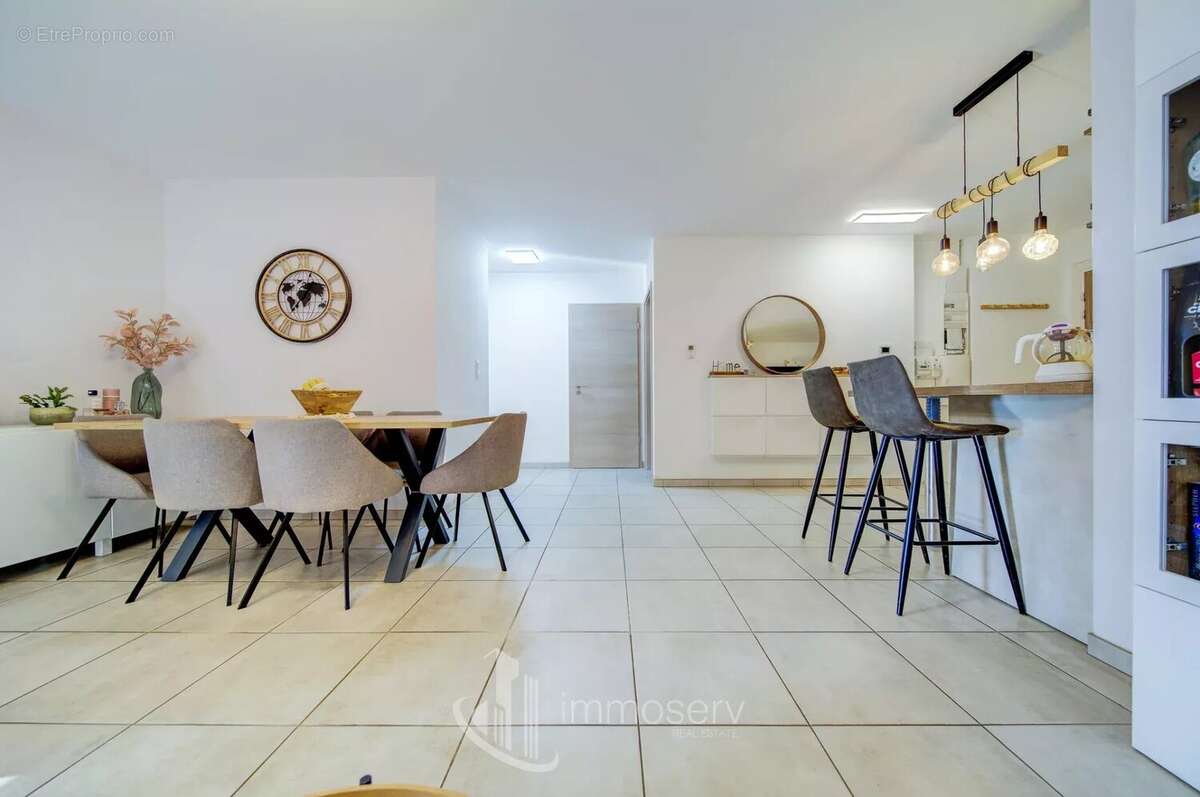 Appartement à AMNEVILLE