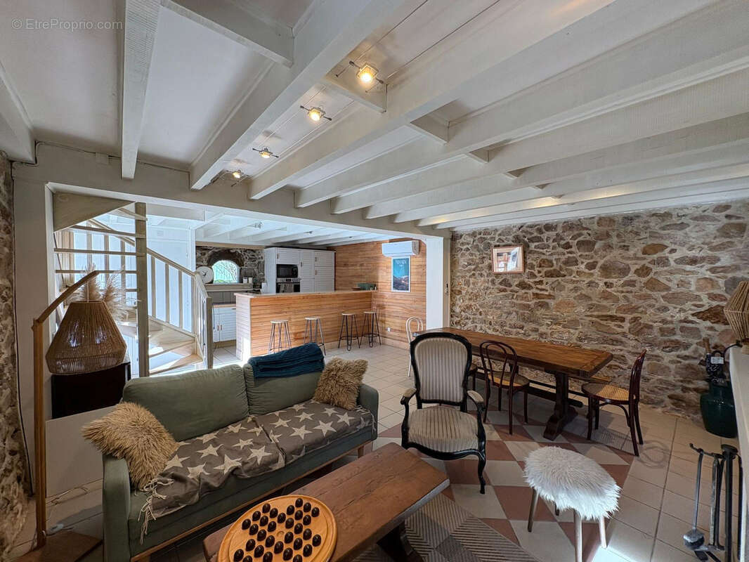 Maison à LASFAILLADES