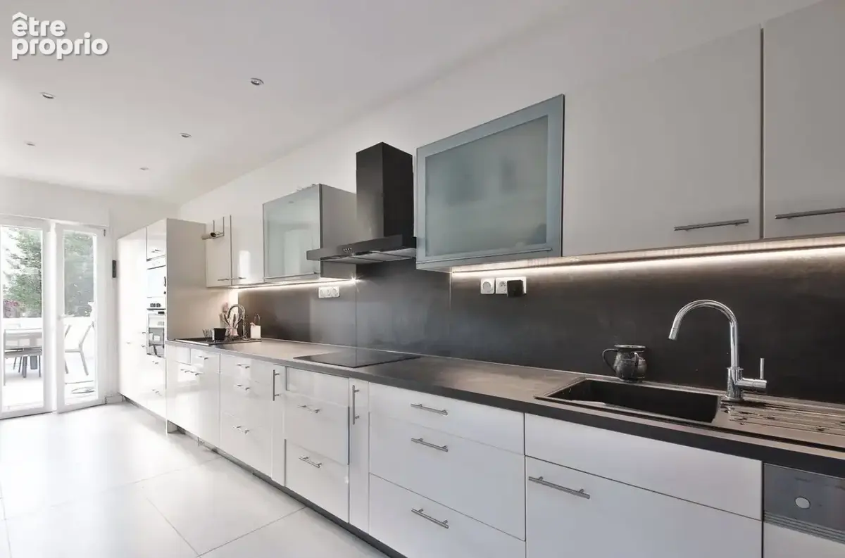 Maison 7 pièces 250 m² à vendre à Creteil (94000) - photo 4