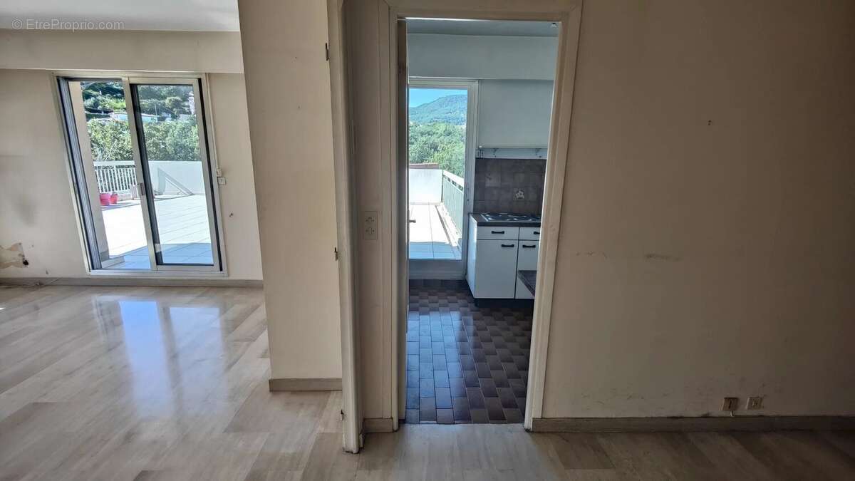 Appartement à VENCE