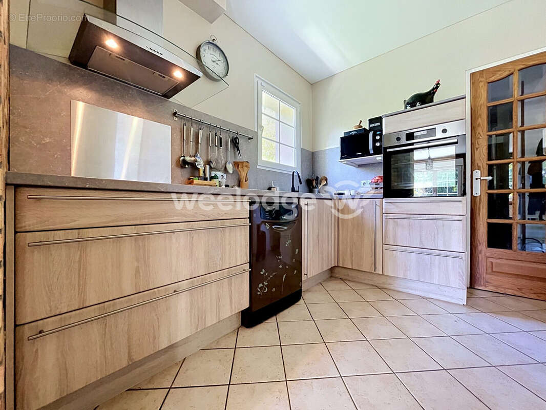 Maison 184 m² à Vaureal  - photo 7