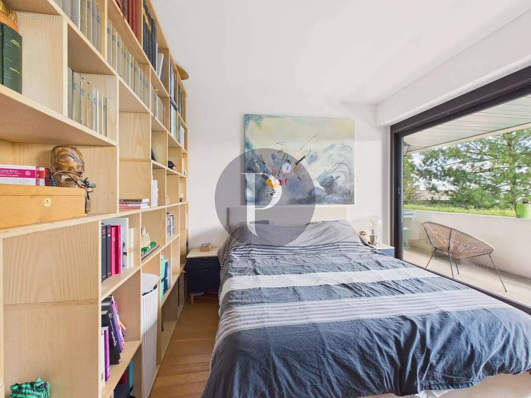 Appartement à VERRIERES-LE-BUISSON
