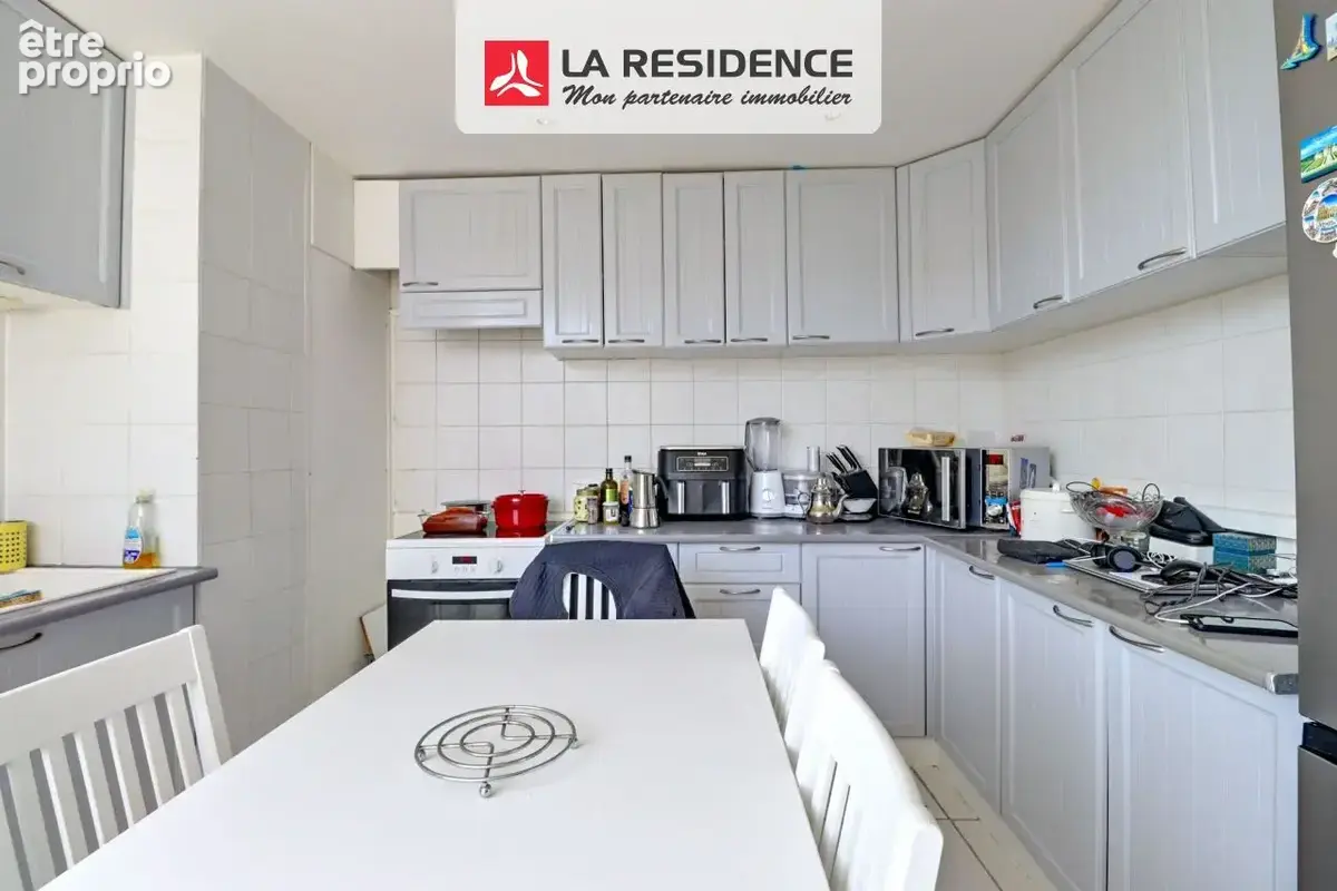 Appartement 79 m² à Saint-Germain-En-Laye  - photo 4