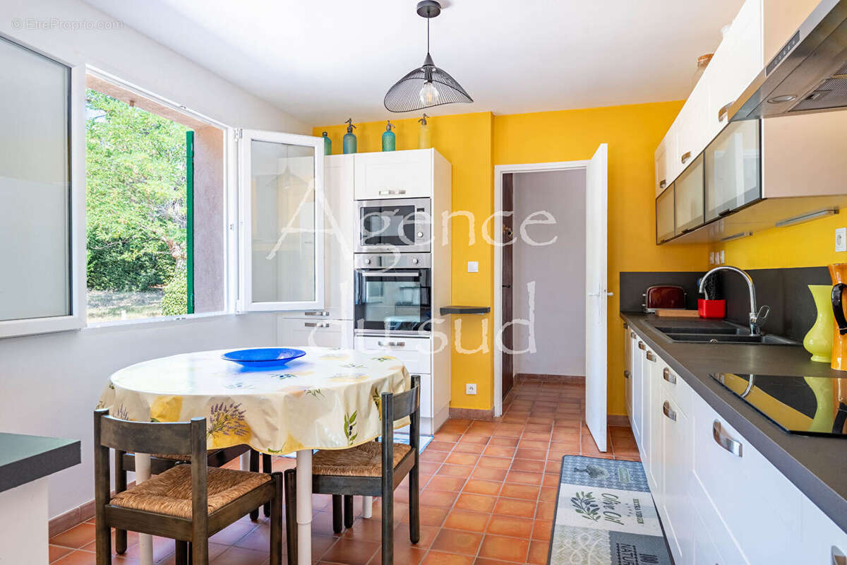 Villa de plain pied Type 6 de 146m²  - LA CADIERE D'AZUR - photo 12