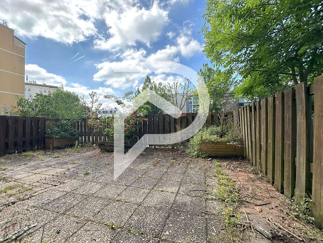 Appartement à CORBEIL-ESSONNES