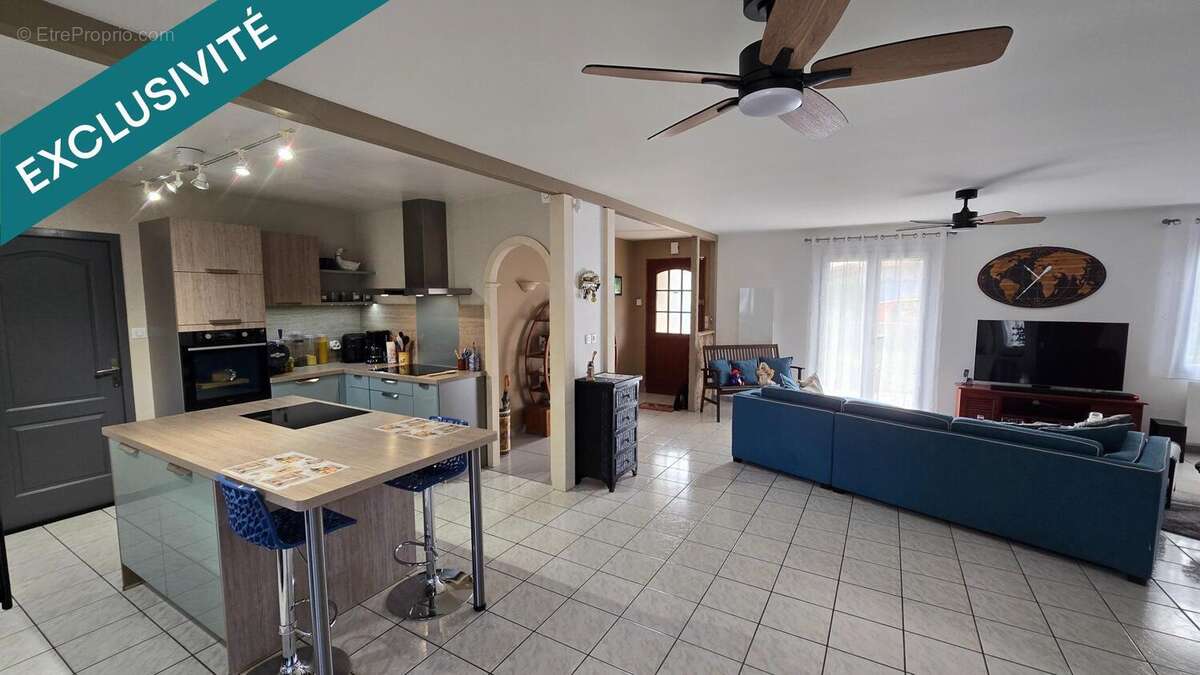 Photo 9 - Maison à LUSSAC-LES-CHATEAUX