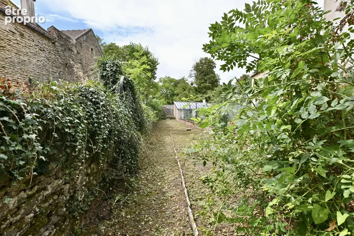Maison à L'ISLE-SUR-SEREIN