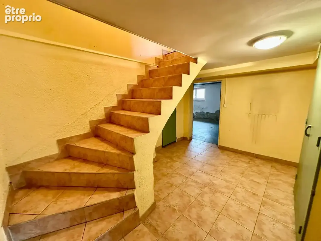 Vente maison, 10 pièces, 6 chambres, 265 m2, terrain 1043 m2 LURE - photo 40