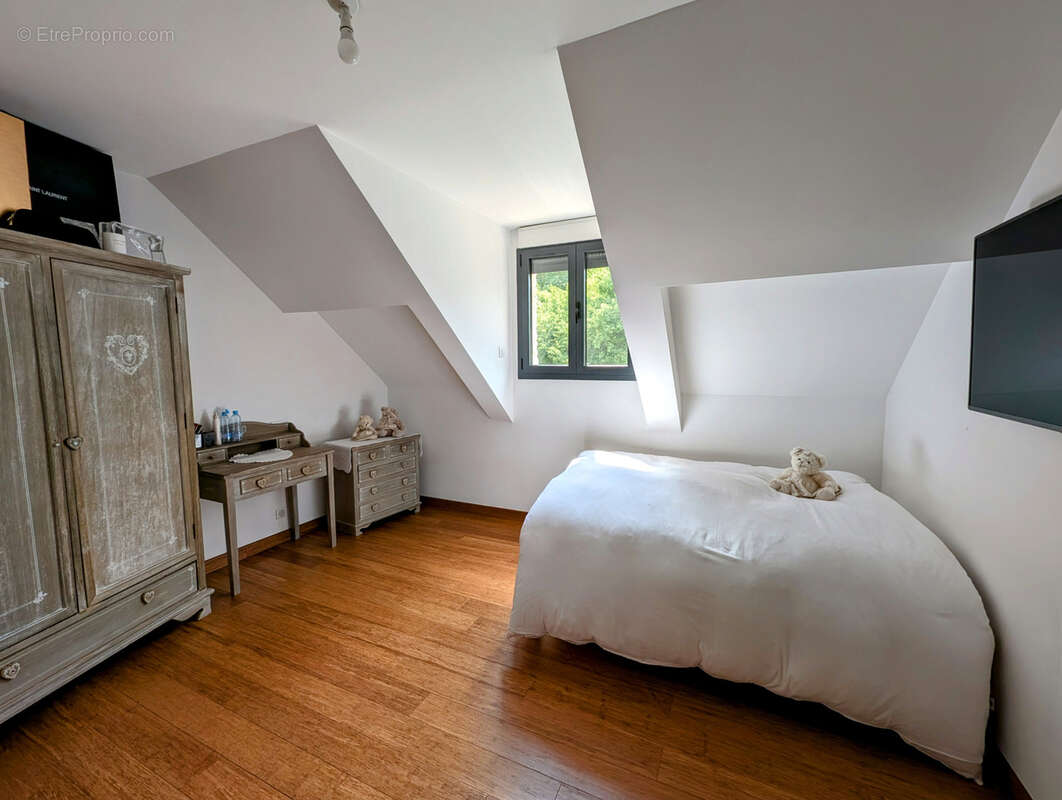 Maison à GARANCIERES