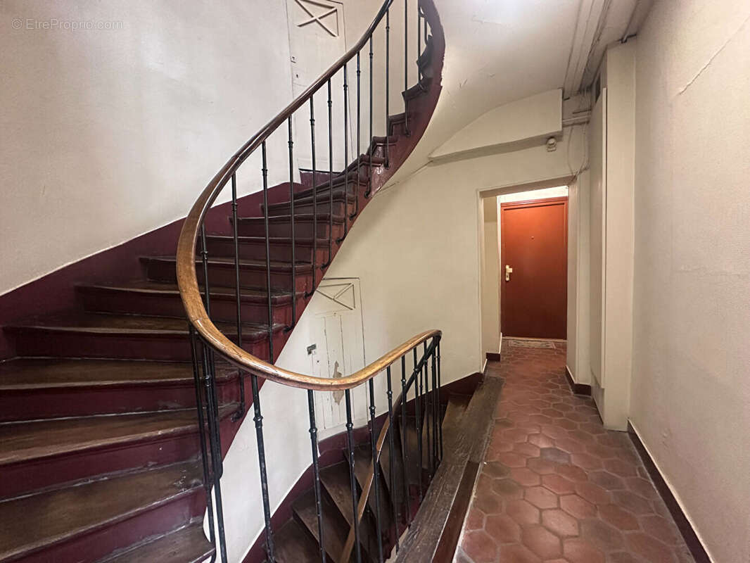 Appartement à PARIS-18E