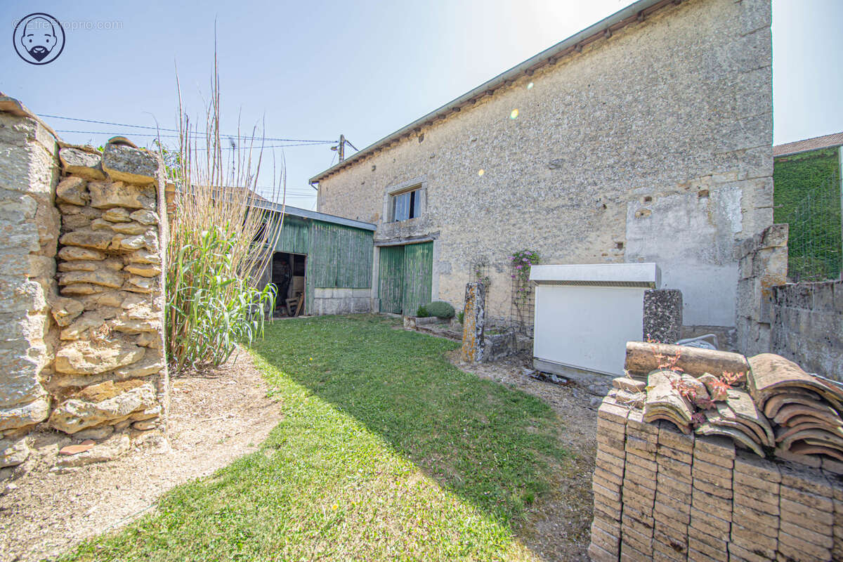 Maison à COMMERCY