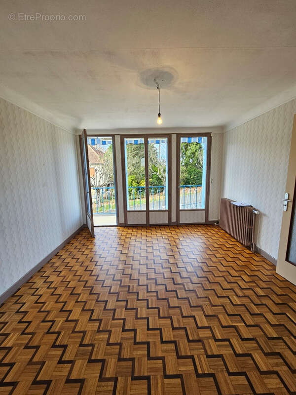 Maison à LA SOUTERRAINE