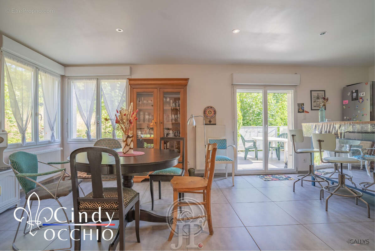 Maison 100 m² à Terville  - photo 6