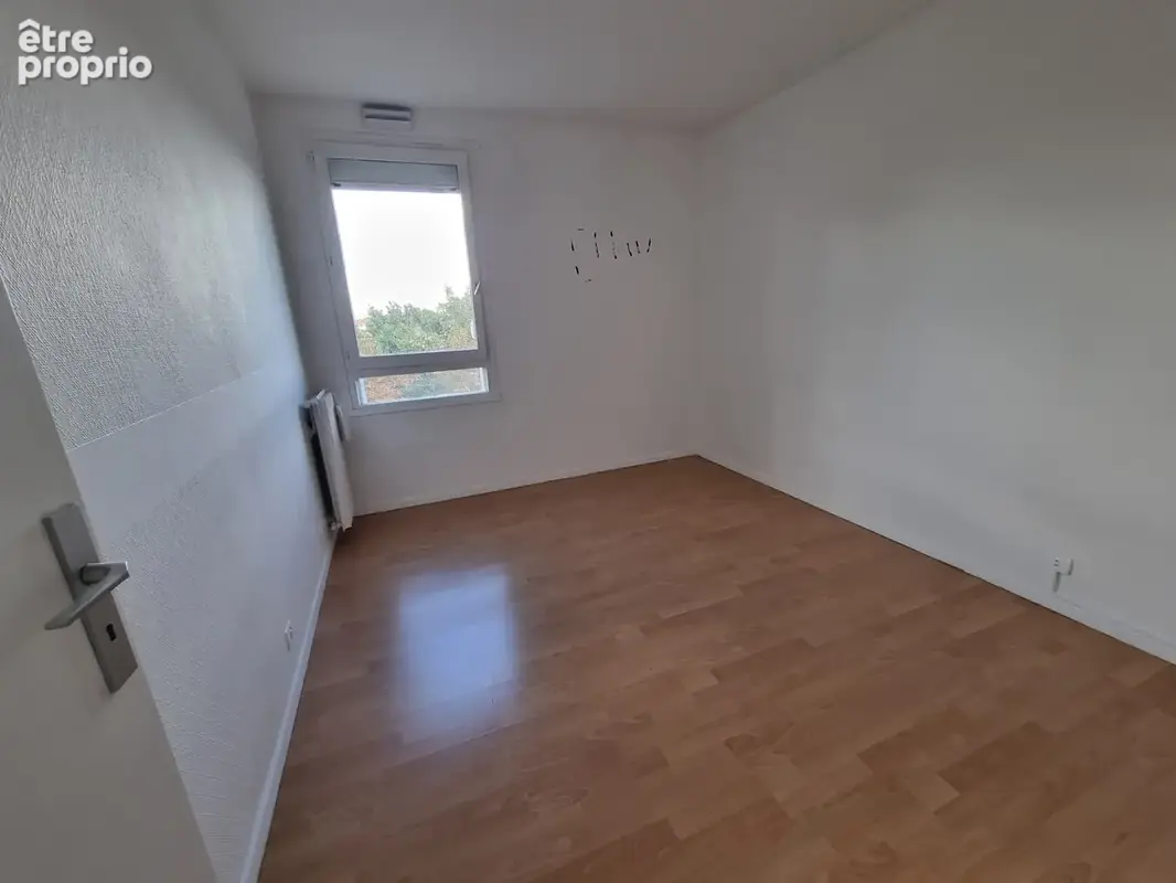 Appt 93.96m2 - 4 chambres   2 PARKINGS   2 BALCONS. - photo 10