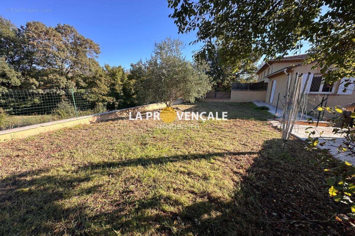 Maison à LA DESTROUSSE