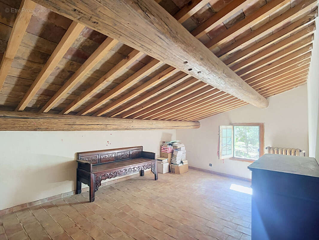 Maison Aubagne 6 pièce(s) 160 m2 - photo 6