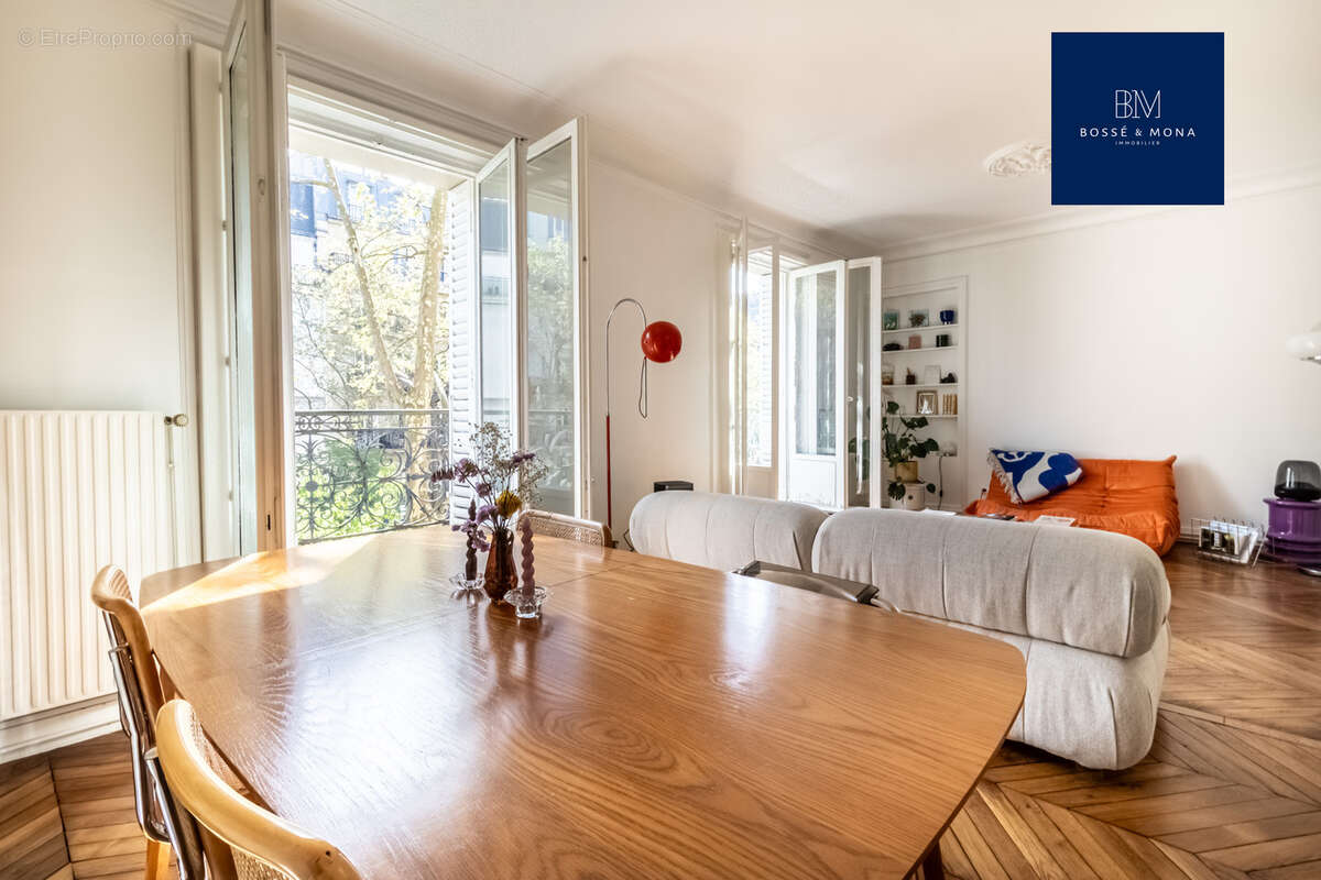 Appartement à PARIS-18E