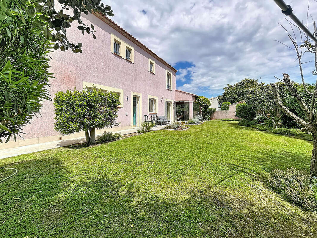 Villa Bouillargues 6 pièce(s) 206 m2 - photo 6