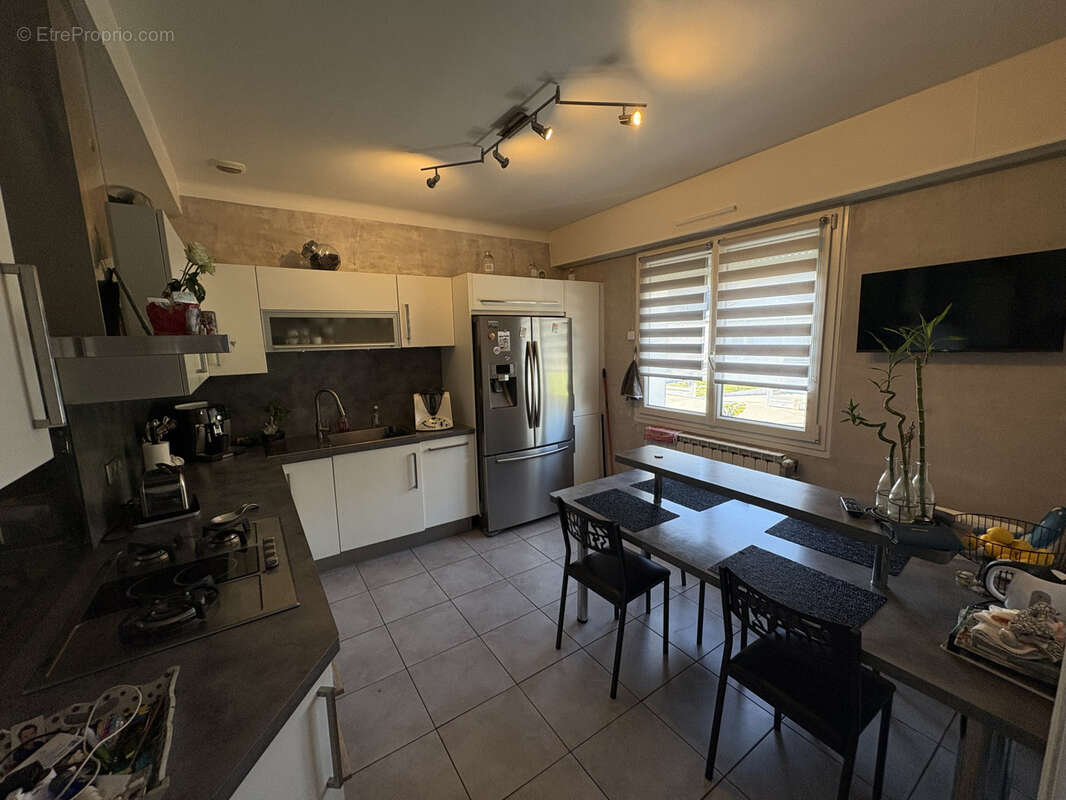 Maison à MONTAIGU-DE-QUERCY