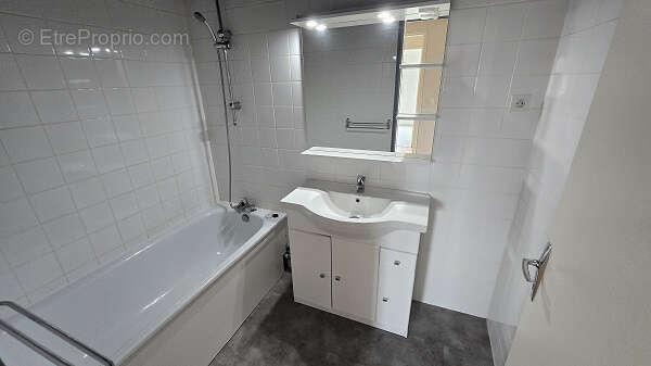 Appartement à SAINT-LAURENT-NOUAN