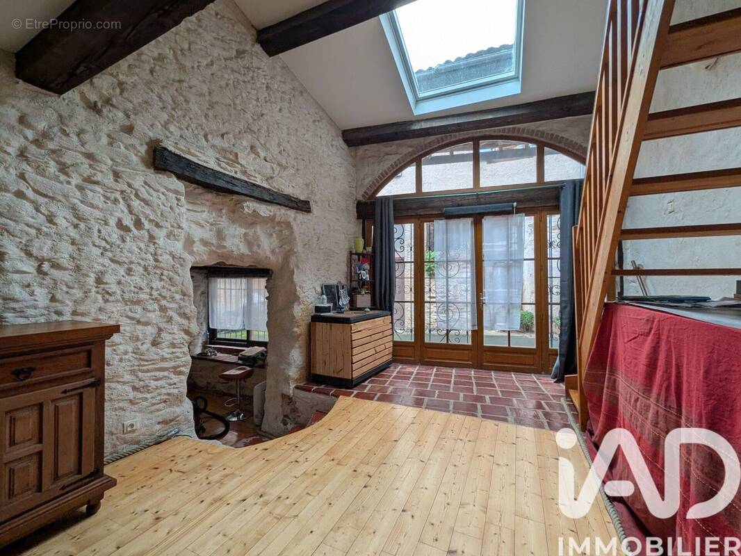 Photo 1 - Maison à SAINT-JUERY