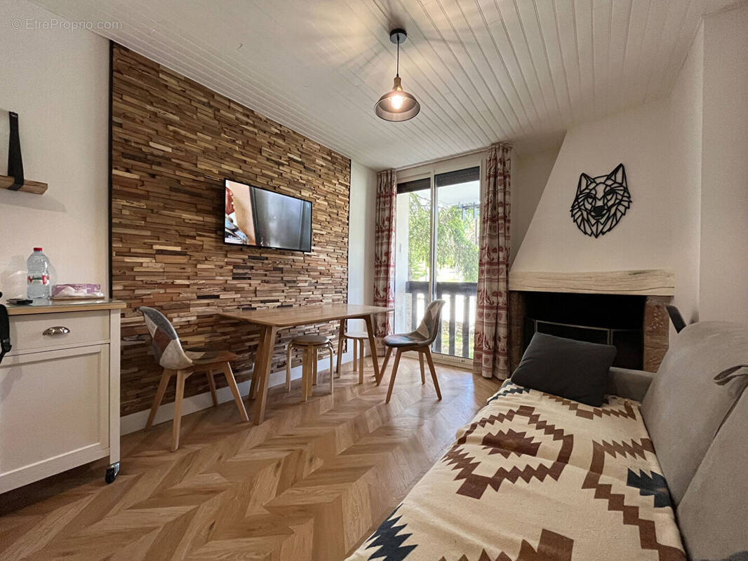 Appartement à PEONE