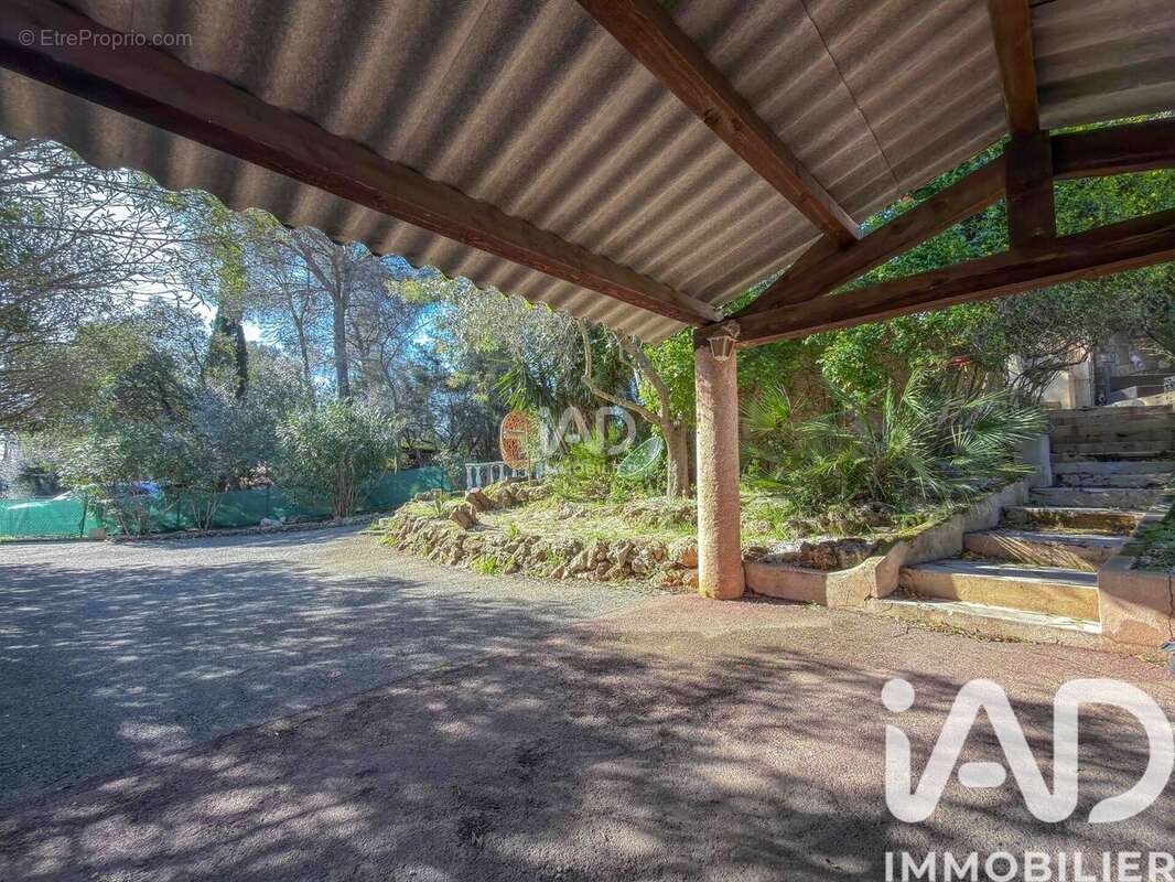 Photo 5 - Maison à FREJUS