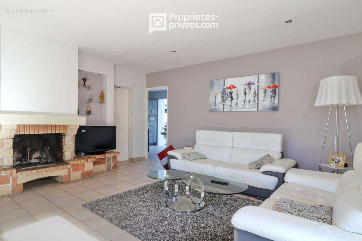 Maison à LE MAY-SUR-EVRE