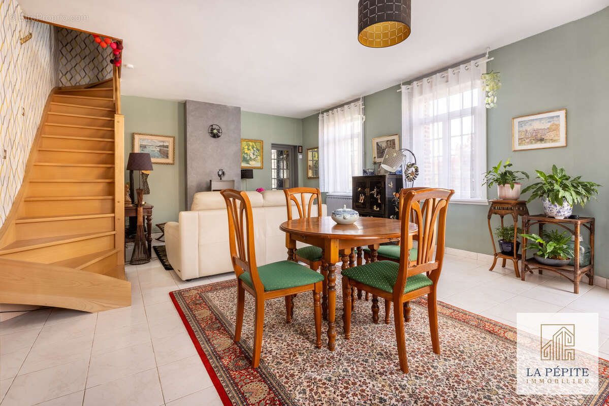 Fressain-longere-3 chambres+1 bureau-garage-jardin-cave - photo 5
