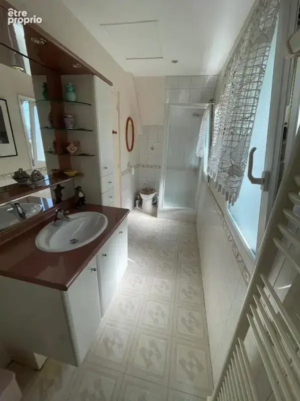 Maison de 7 pièces en centre bourg - photo 6