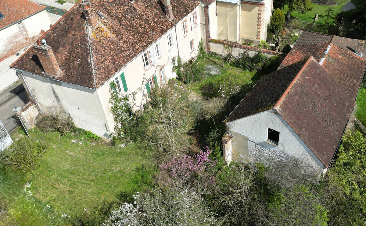 Maison à NEUVY-SAUTOUR