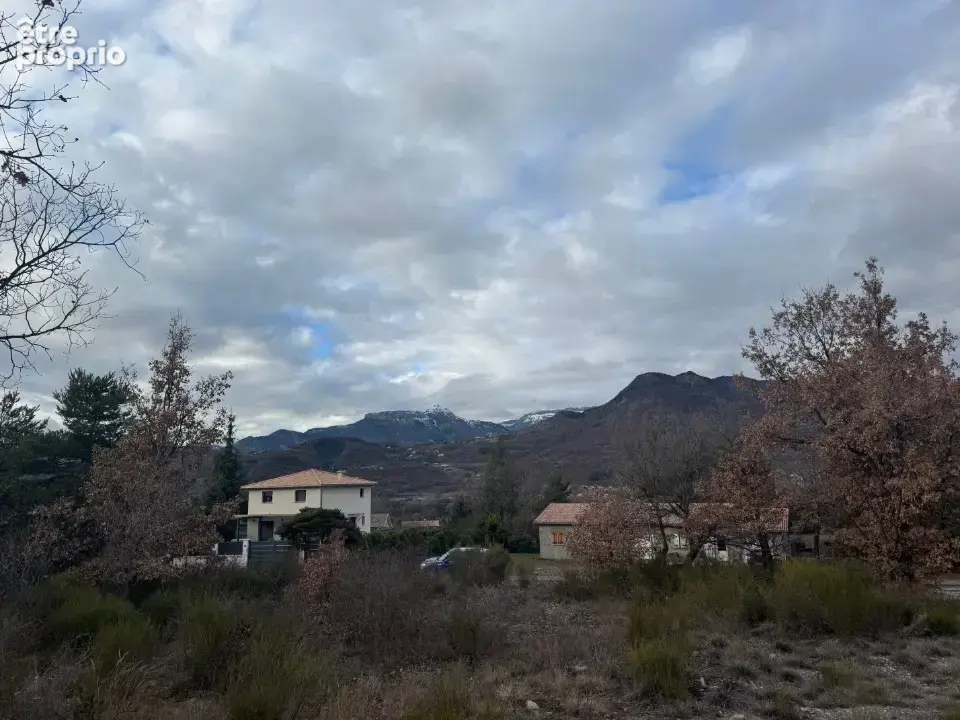 Photo Terrain à Curbans au prix de 160 000€