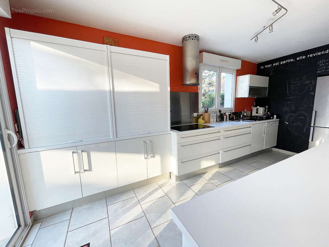 Maison à BEZANNES