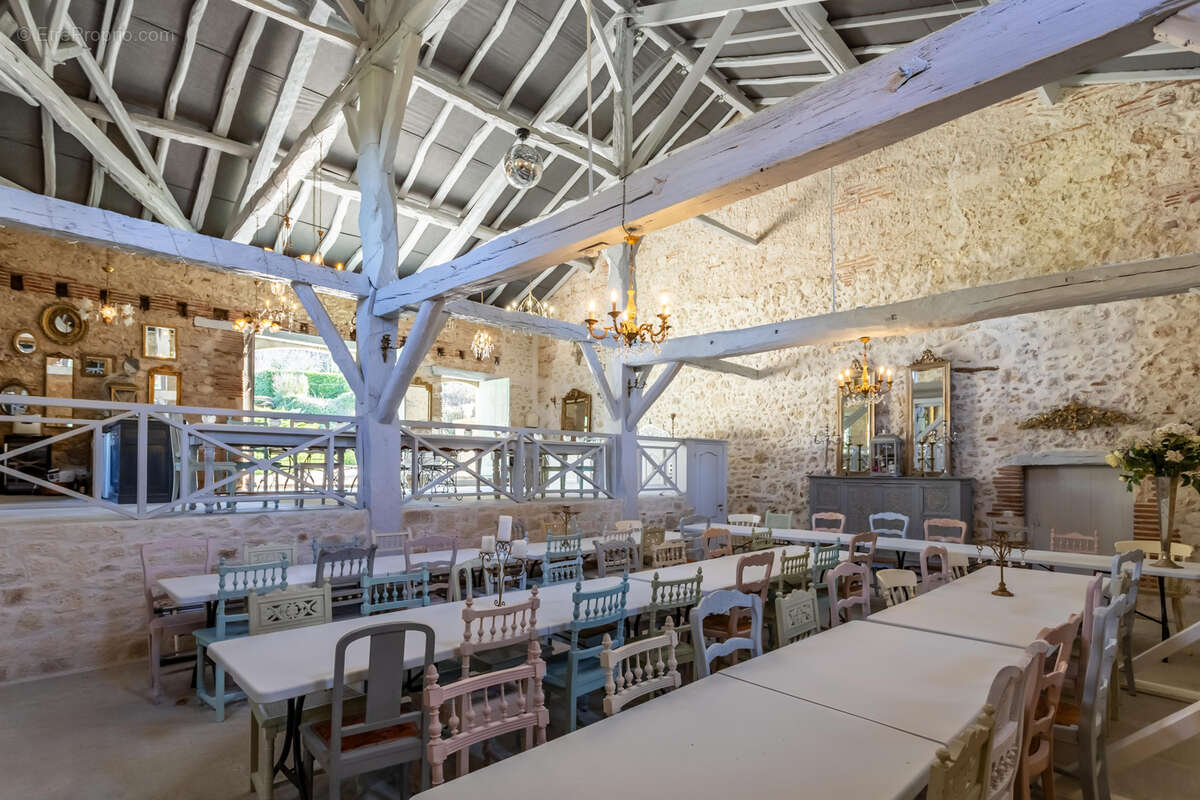 Domaine avec manoir, installations événementielles, annexes et atelier - photo 37