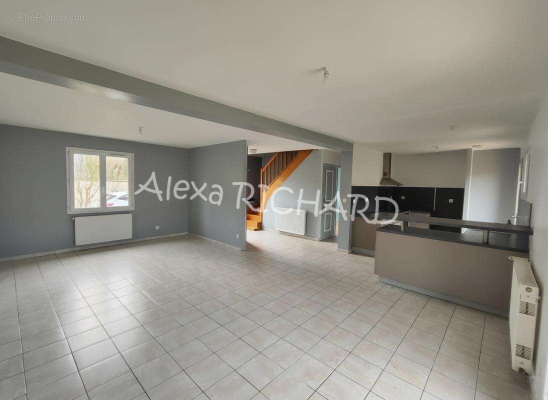 Maison  6 pièces - photo 2