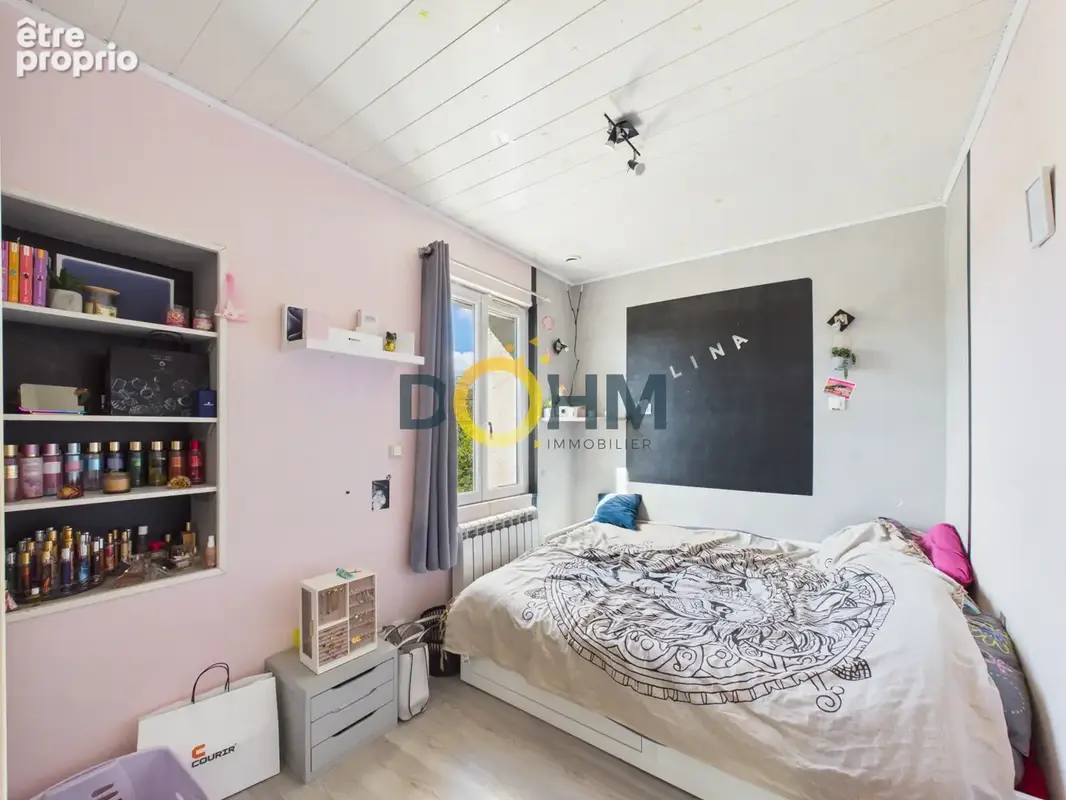 Maison familiale avec jardin, piscine et garages à Saint-Ferréol-d’Auroure - photo 8